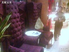 等候-唐宫海鲜舫