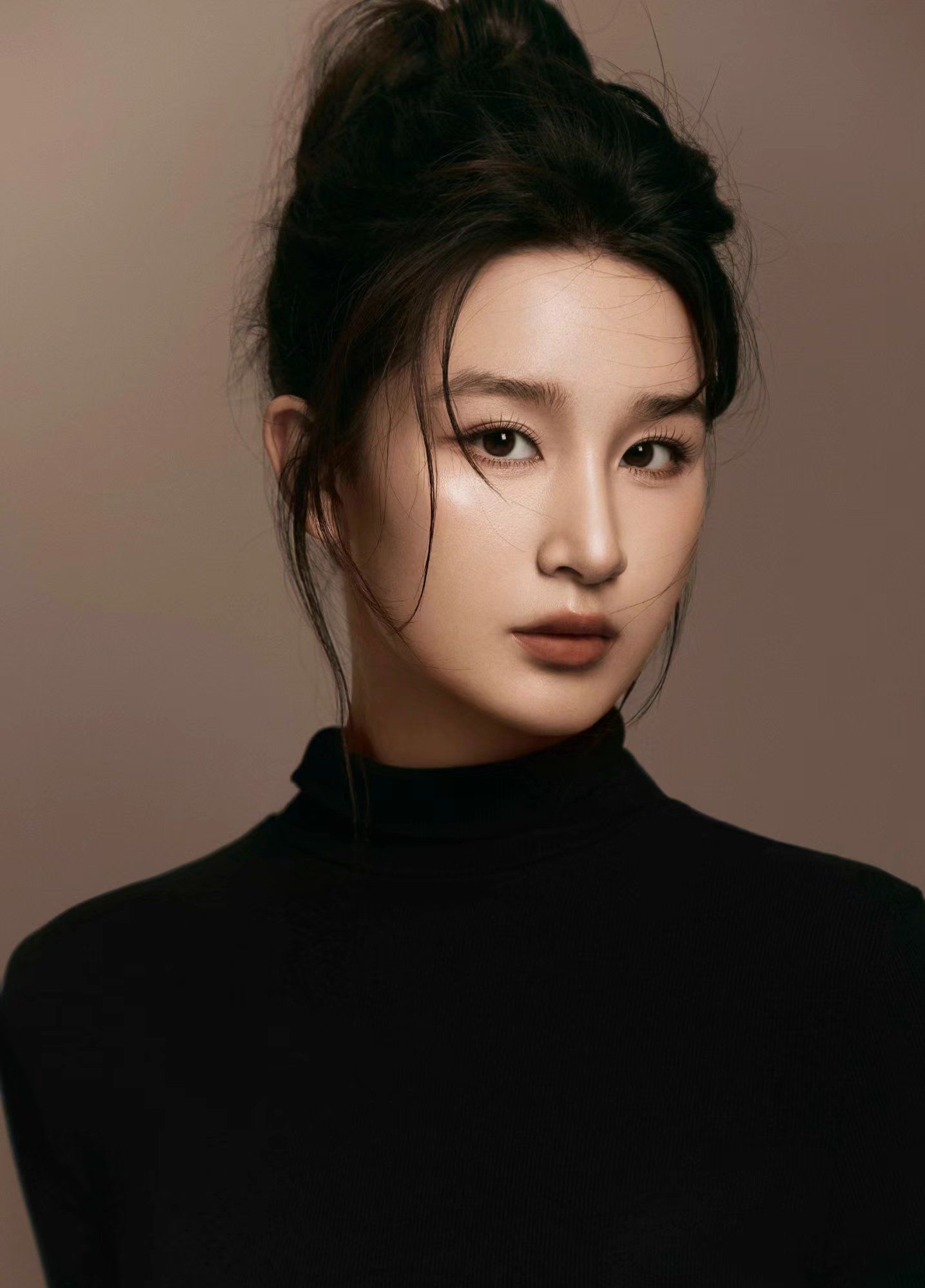 清冷气质感肖像写真高级大气韩系公式照