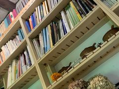 -斯多格书乡(北京大学畅春园店)