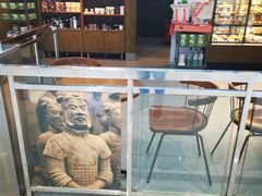 面包甜点陈列柜-星巴克(西安机场1店T3到达店)