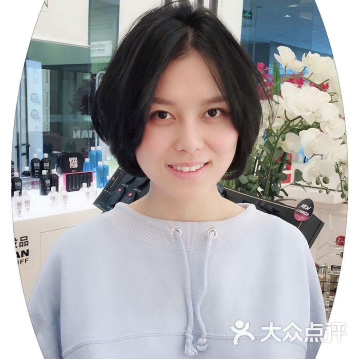 重庆东田造型发型师图片