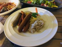 -LENBACH兰巴赫西餐啤酒坊(大连东港店)