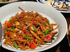 湘西腊味炒深山烟笋-隐厨·中国菜馆(三里屯T+MALL店)