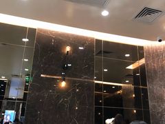 等位区-Awfully Chocolate(来福士广场店)