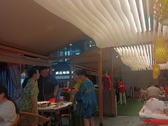 -肥肥虾庄·金牌油焖大虾(汉口城市广场店)