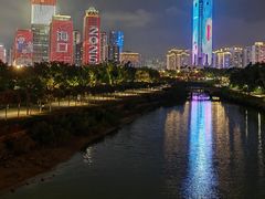 -万绿园