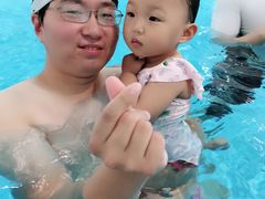 -爱睿思儿童早教亲子游泳(万象城店)