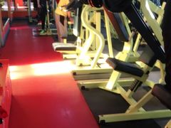 -英特健身俱乐部