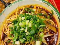 -拈签一笑黄牛肉辣卤串串