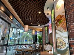 -裕记烧腊连锁餐饮(国商分店)