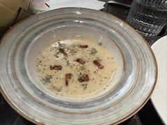 -LESCEDARS Brasserie Bistro香柏树