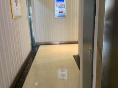 -优伢仕口腔(汽车西站店)