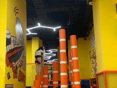 -爱蹦iBOON蹦床运动馆(江汉店)