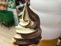 -全家便利店(东直门店)