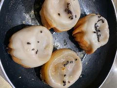 -龍堂蟹黄小笼包(德思勤四季汇店)