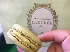 -ladurée(戴高乐机场T 2F店)