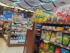 -全家便利店(银翔路店)