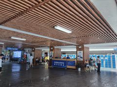 -越秀山游泳场