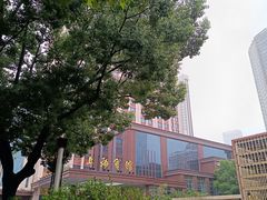 -上海宾馆-停车场