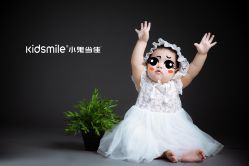 -小鬼当佳儿童摄影(河北保定店)