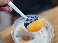 芒果椰汁黑糯米-陈记甜品窝(中山北路店)
