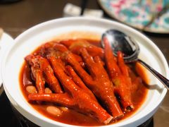 砂锅煨凤爪-海派悦庭·海胆烧麦·新融合菜(凯德广场店)