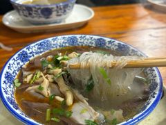 -叶新小吃店(来凤小区总店)