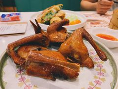 红烧乳鸽-赏点粤式点心(广州塔店)