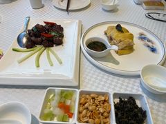 -王朝大酒店徐汇店-地面停车场