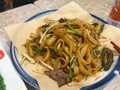 爆炒牛河-荔银肠粉(广州天河华利路店)