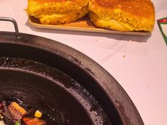 -咱屯子铁锅炖直营店(保利店)