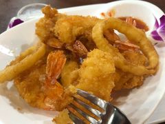 -Dang restaurant (patong phuket)