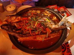 -鸣记脆皮烤鱼·海鲜烤鱼(三八广场店)