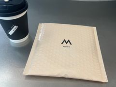 -M Stand(上海人民广场来福士店)