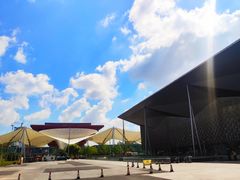 -东浩兰生上海世博展览馆