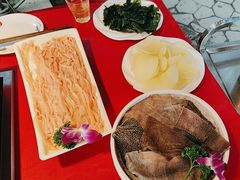 -二荆条·蜀鲜汇城市森林火锅