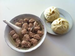 肉羹汤&nbsp;肉包-津品味小吃(大学湾店)