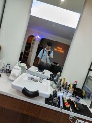 -理昂男士理发店 Barber shop