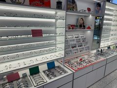 -J-Color眼镜·蔡司·依视路授权店(槐房万达广场店)