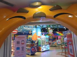 -孩子王童乐园(洛阳万达店)