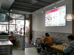 -黄阿姨锅贴大王(万航渡路店)