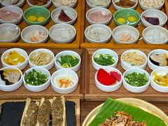 -良米山·云南野生菌过桥米线(上海首店)