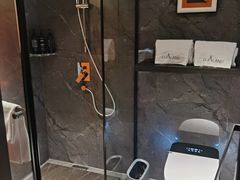 -朵兰达V酒店(长沙砂子塘地铁站店)