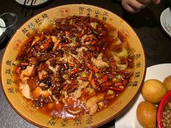 -靠山屯东北农家菜(八龙桥雅苑店)