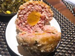 咸蛋黄狮子头-十面春风·江南面馆(崇宁路店)