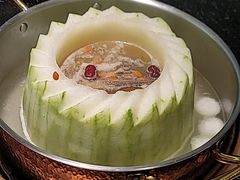 -得意咚瓜·顺德鱼生·冬瓜火锅(深圳首店)