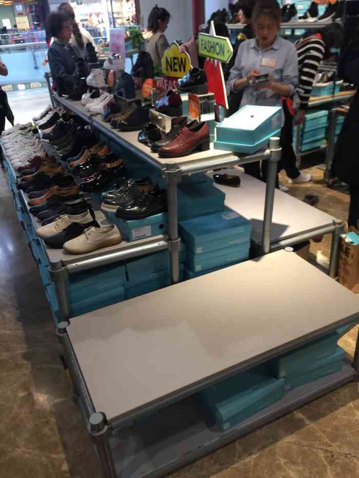 teenmix天美意(上品店)-"这家天美意在上品奥运村店的三楼,女鞋区域.
