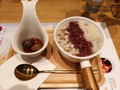 酒酿红豆薏米羹-炖物24章·顺时轻养茶(黄龙店)