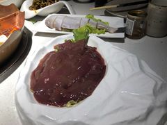 -墨居上隐·院子里火锅(峨眉店)