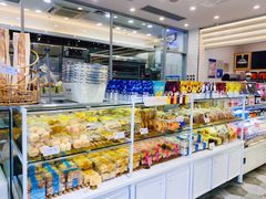 面包甜点陈列柜-BreadTalk面包新语·烘焙蛋糕(海岸城店)